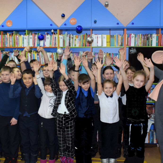 Театрализованное представление «Тайна новогодней книги»
