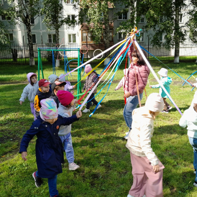 Фольклорная карусель «Вечная мудрость сказок»