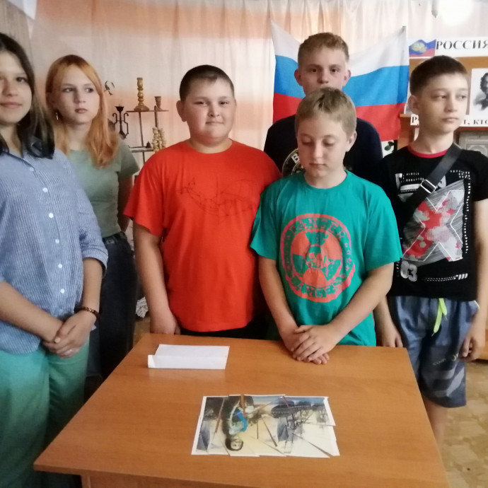 Познавательный час «Землю русскую прославивший»