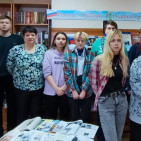 Книжная выставка "Россия – КуZбасс – Родина Героев" 7