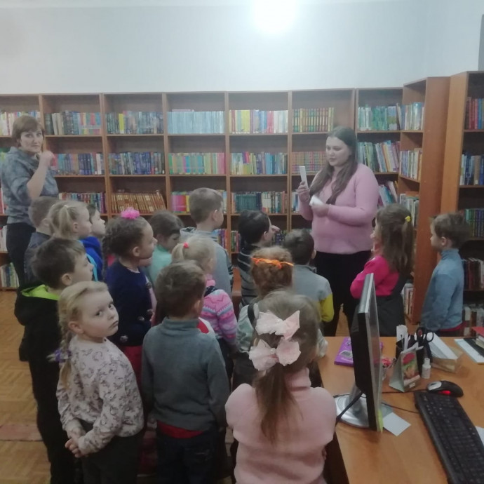 Экскурсия в библиотеку «Книжное царство – мудрое государство».